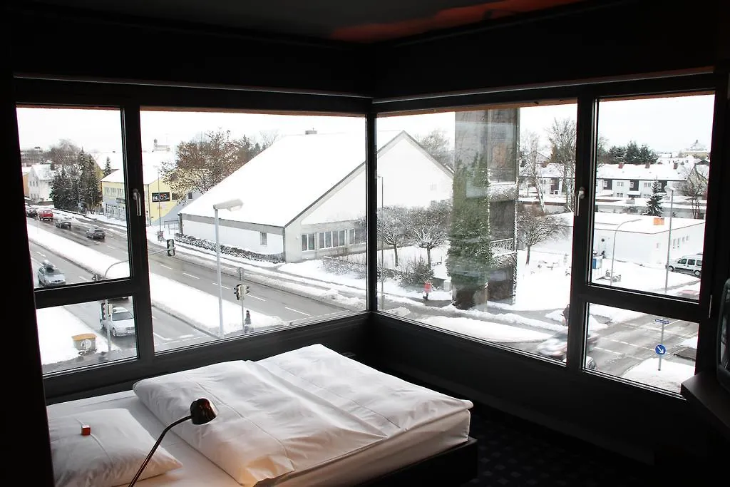 Kult Hotel Ingolstadt 4*,